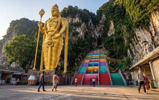 Batu Caves & Historic KL: KTM Komuter Train Logistics, 272 Steps & Petaling Street (Malaysia Day 4)