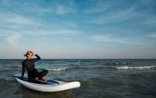 Ready to Ride the Waves? Here's Your Guide to Renting a Surfboard in Hanalei