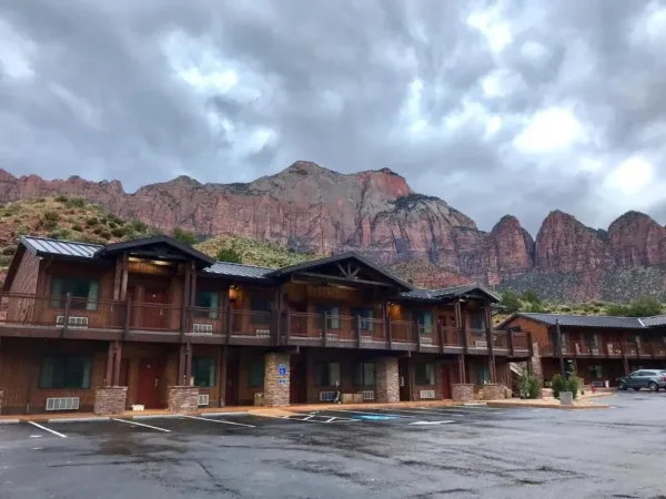 Zion Canyon Lodge (Springdale), best places to stay near Zion National Park