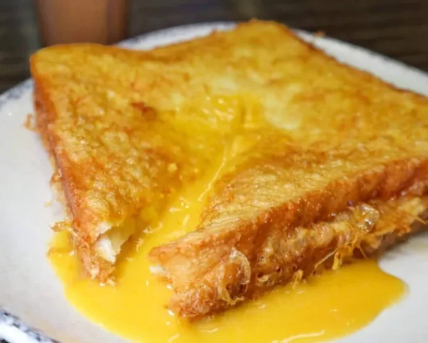 Peanut Butter French Toast at Cha Chaan Teng, Hong Komng cuisine