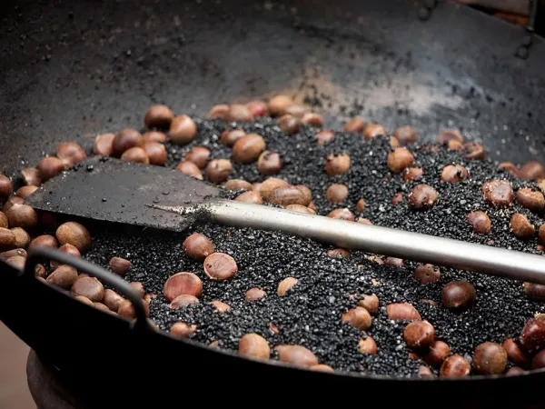 Roasted Chestnuts on Jordan Road, food in Hong Kong