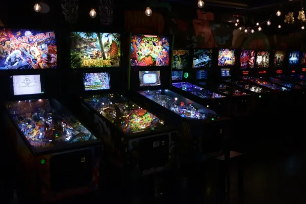 Find Retro Games at Empire Alternacade, things to do in Townsville