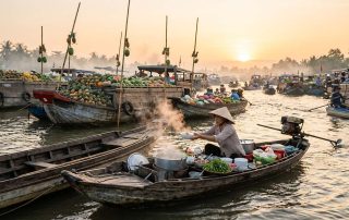 Can Tho at Dawn: Cai Rang Floating Market & River Life (Southern Vietnam Day 4 Guide)