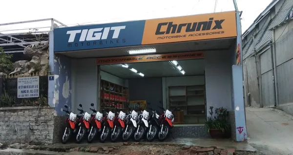 Ride a Motorbike Around Dalat