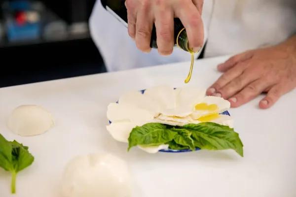 Cheese-Making at Mozz Newport, Newport Beach Date Ideas