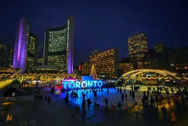 Skate Hand-in-Hand at Nathan Phillips Square, Toronto date ideas