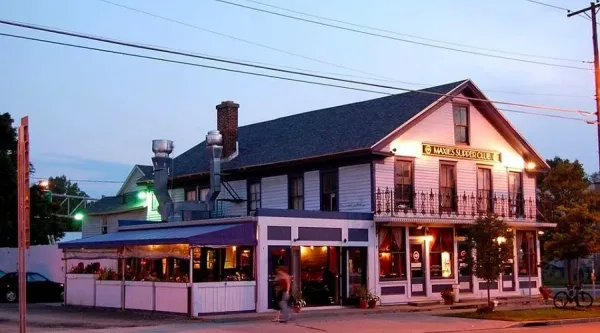 Maxie's Supper Club & Oyster Bar, date ideas in Ithaca