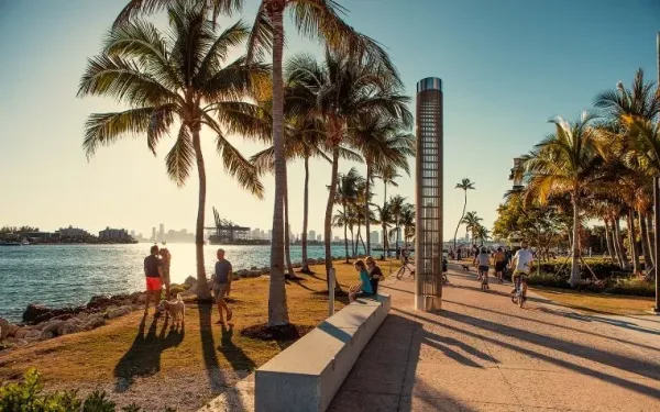 South Beach & Ocean Drive, best things in Miami