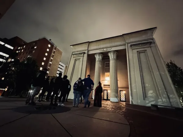 Ghost Tour with Haunts of Richmond, date night spots in Richmond