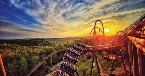 Silver Dollar City, what is Branson Missouri famous for?