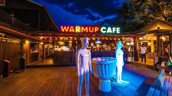 Warm Up Café, best nightlife in Chiang Mai
