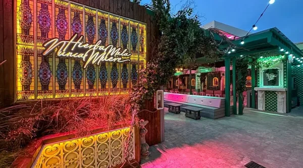 Glassblowing Workshop in Wynwood, romantic date night ideas in Miami