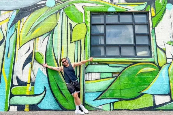 Explore The Gulch and Its Murals, Nashville for couples