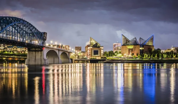 Stroll the Tennessee Riverwalk, date night ideas in Chattanooga