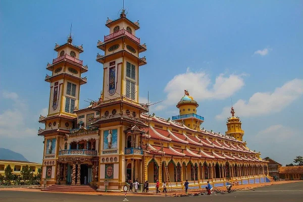 Tay Ninh and Cao Dai Temple, day trips from Ho Chi Minh