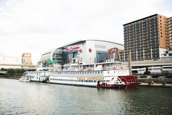 Ride the Belle of Louisville Steamboat, date night ideas in Louisville