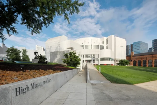 Visit the High Museum of Art, date night ideas in Atlanta