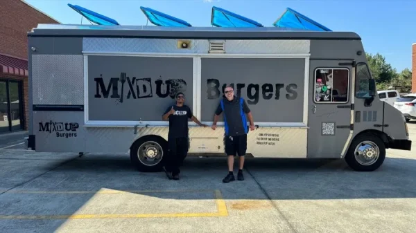Mix'd Up Burgers, food trucks in Atlanta