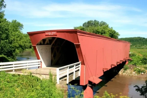 Winterset: Home of Covered Bridges, small towns in Iowa