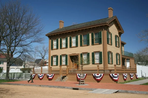 Springfield, small towns in Illinois