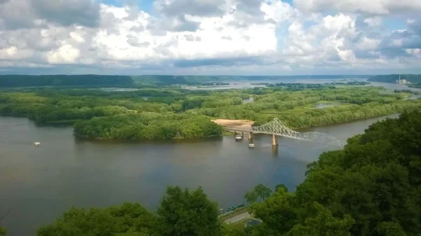 Lansing: Gateway to the Driftless Region, small Iowa towns