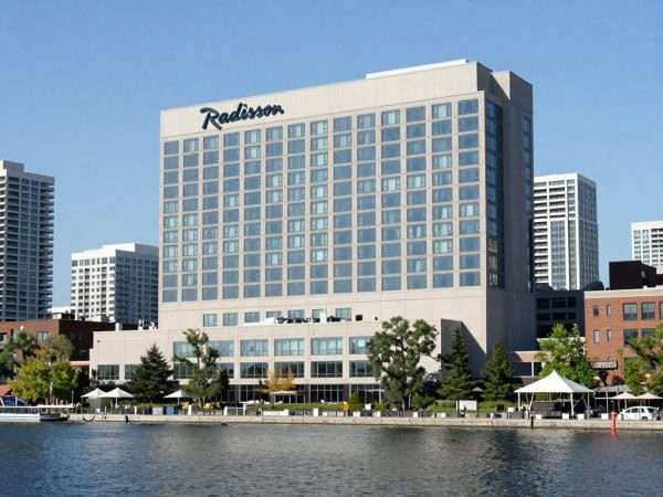 Radisson Admiral hotel at Toronto Harbourfront Radisson Admiral hotel at Toronto Harbourfront