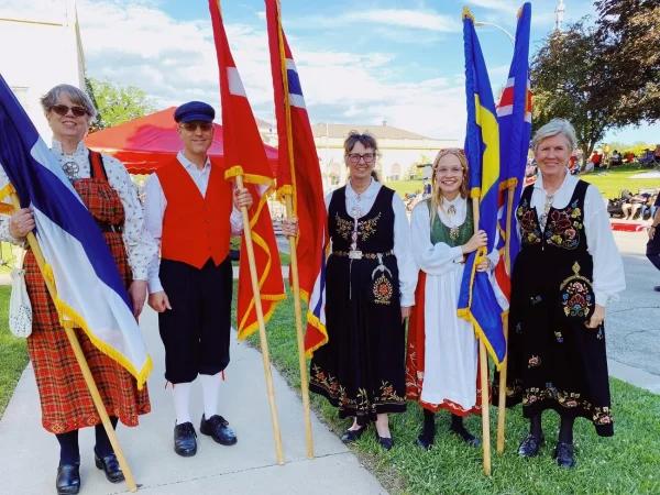 Decorah: Norwegian Heritage and Natural Beauty, small towns in Iowa