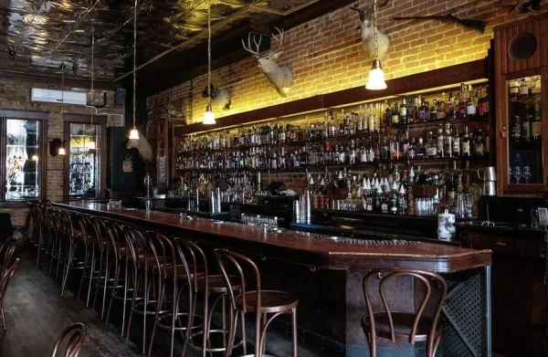 Sugar House - Craft Cocktails in Corktown, dating in Detroit