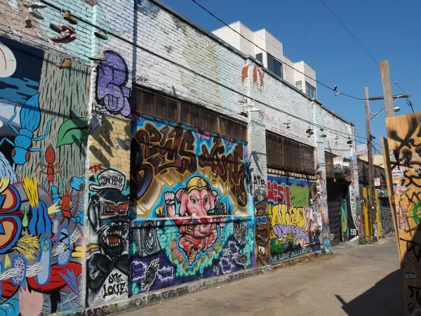 Mission District Mural Tour and Street Tacos, SF date night ideas