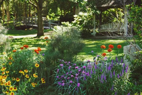 Stroll Through Idaho Botanical Garden, Boise date ideas