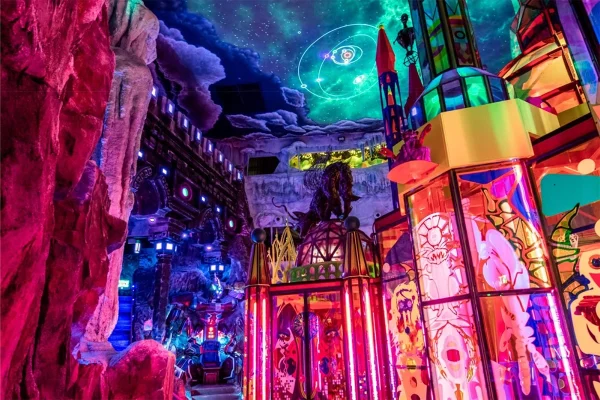 Get Lost at Meow Wolf, date night ideas in Denver