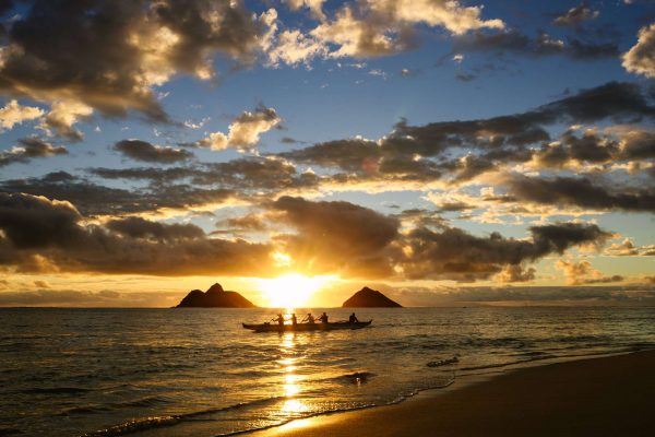 Romantic Picnic at Lanikai Beach, date night ideas Oahu